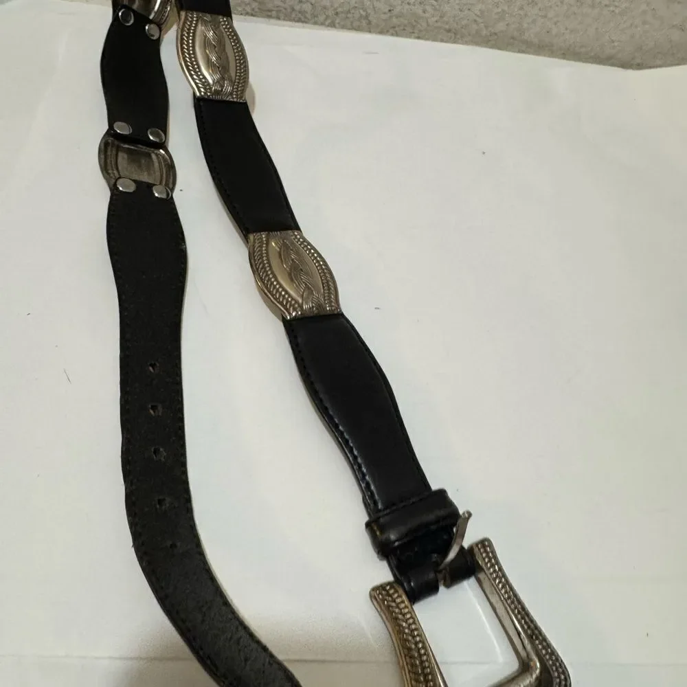 Fossil silver toned metal links leather  women's belt 34” Black Leather Size S